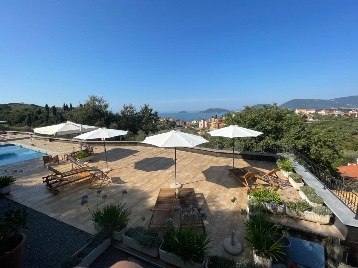 Villa Antonini. Леричи Екстериор снимка
